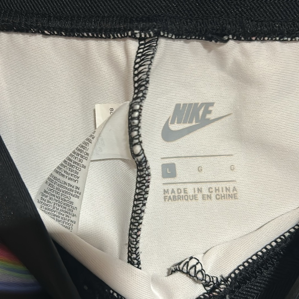 Nike Multicolor Patterned Bottoms Euc Workout Pan… - image 2